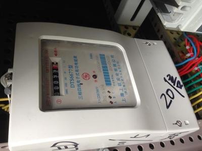 不用電電表為什么會走